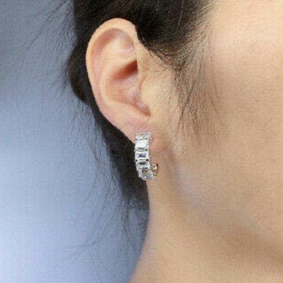 New Sterling silver diamond Luxury Earrings - Picture 5 of 5